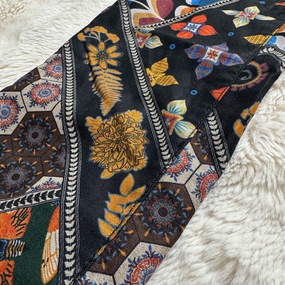 Desigual Multicolor Patterned Women's Jeans - Picture 4 of 8